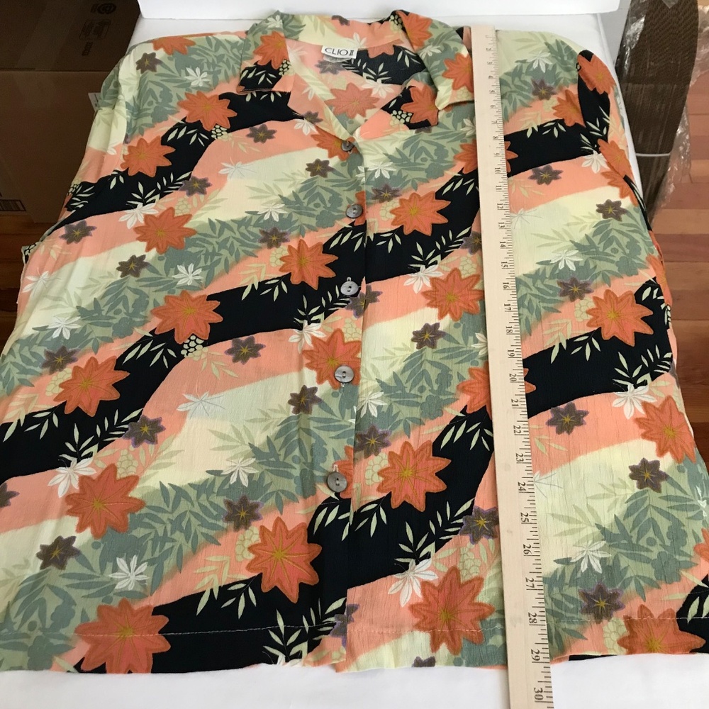Women's Floral Print Top - Multicolor - Picture 13 of 16